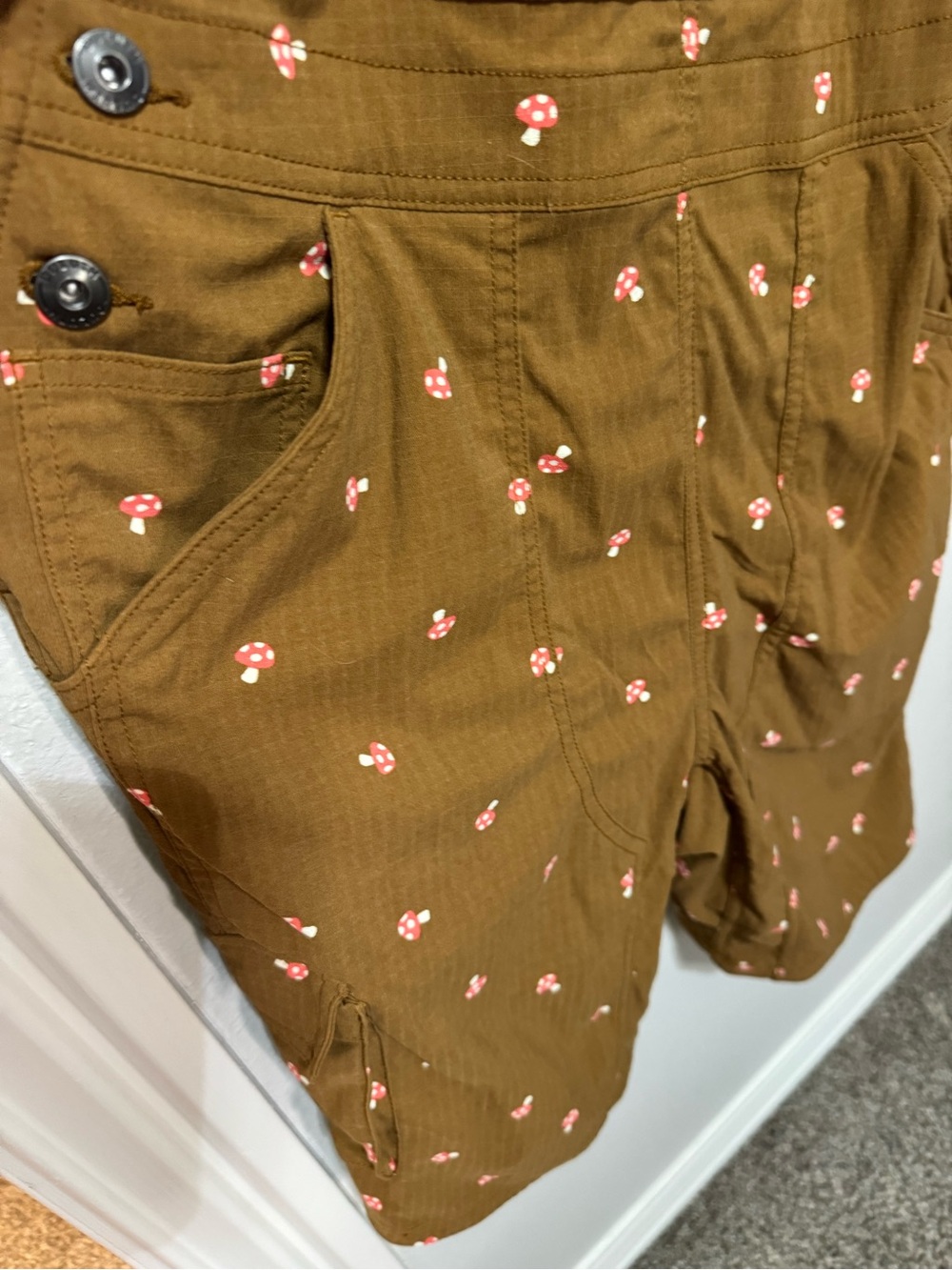 Duluth Women’s Brown mushroom Overalls Jumpsuit - Picture 6 of 7